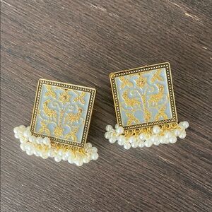 Elegant Gold and Cream Earrings